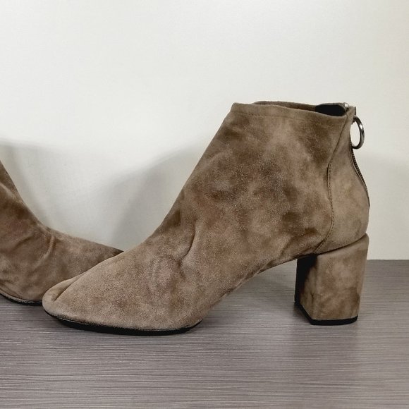 Via Spiga Nadia Bootie, Tan Suede, Womens Size 9.5 M / 39.5 - Picture 6 of 10